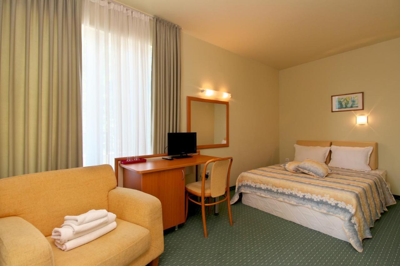 Benvita Hotel Golden Sands Eksteriør billede