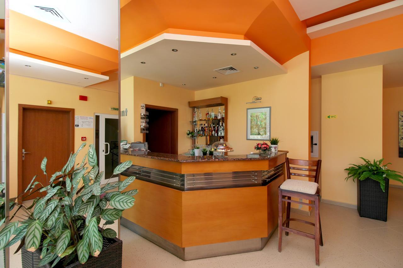 Benvita Hotel Golden Sands Eksteriør billede